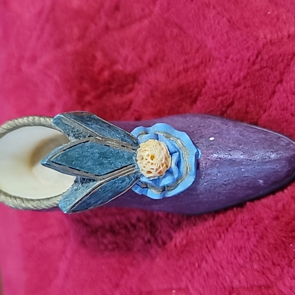 Mini 20s Feather Shoe Figurine From Chosen Treasures 4 You series. - Picture 2 of 6